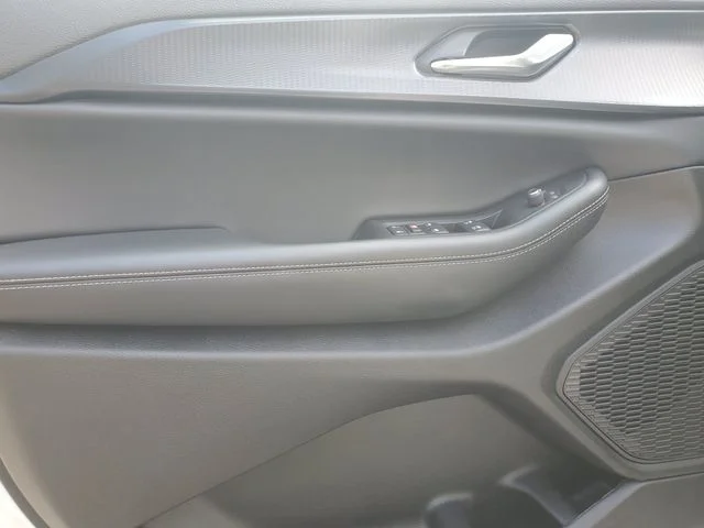Used 2024 White Jeep Altitude X image 15