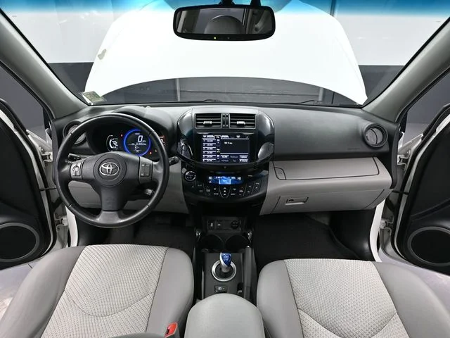 2012 Toyota RAV4 EV - Photo 22