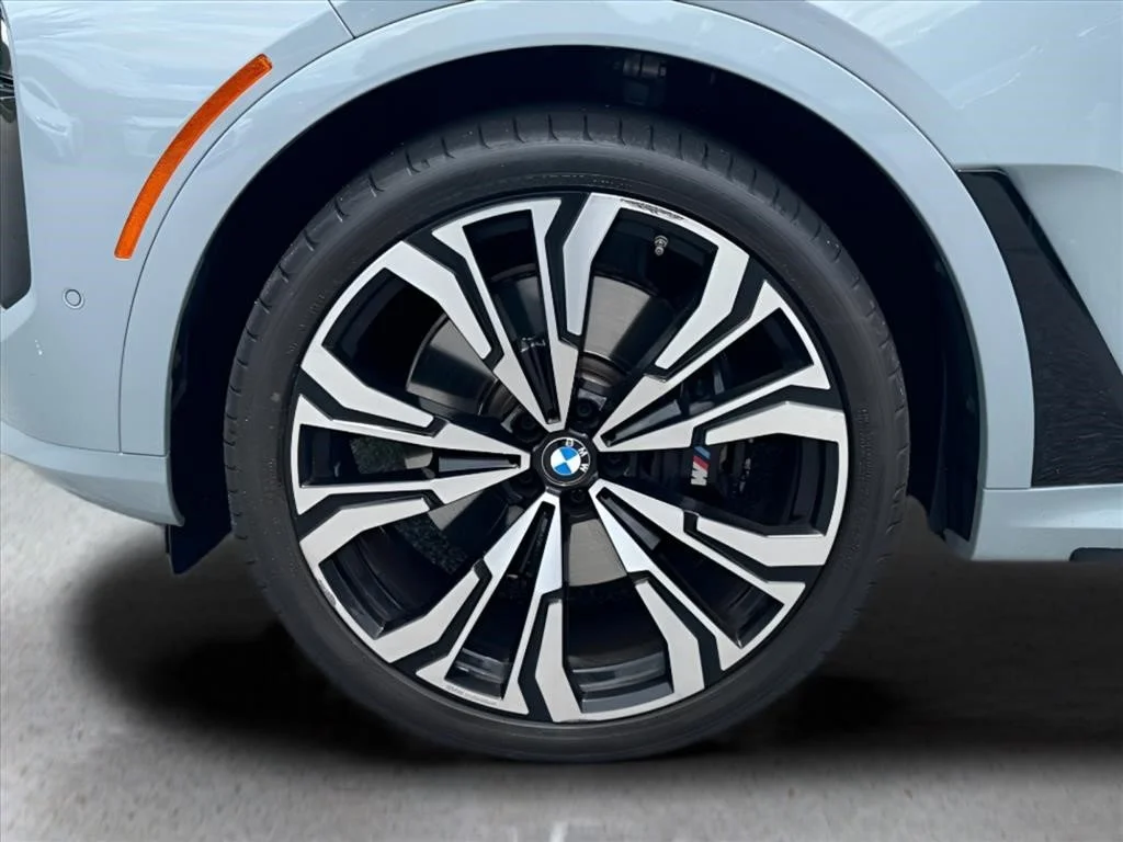 Used 2025 Brooklyn Grey Metallic BMW M60i image 9