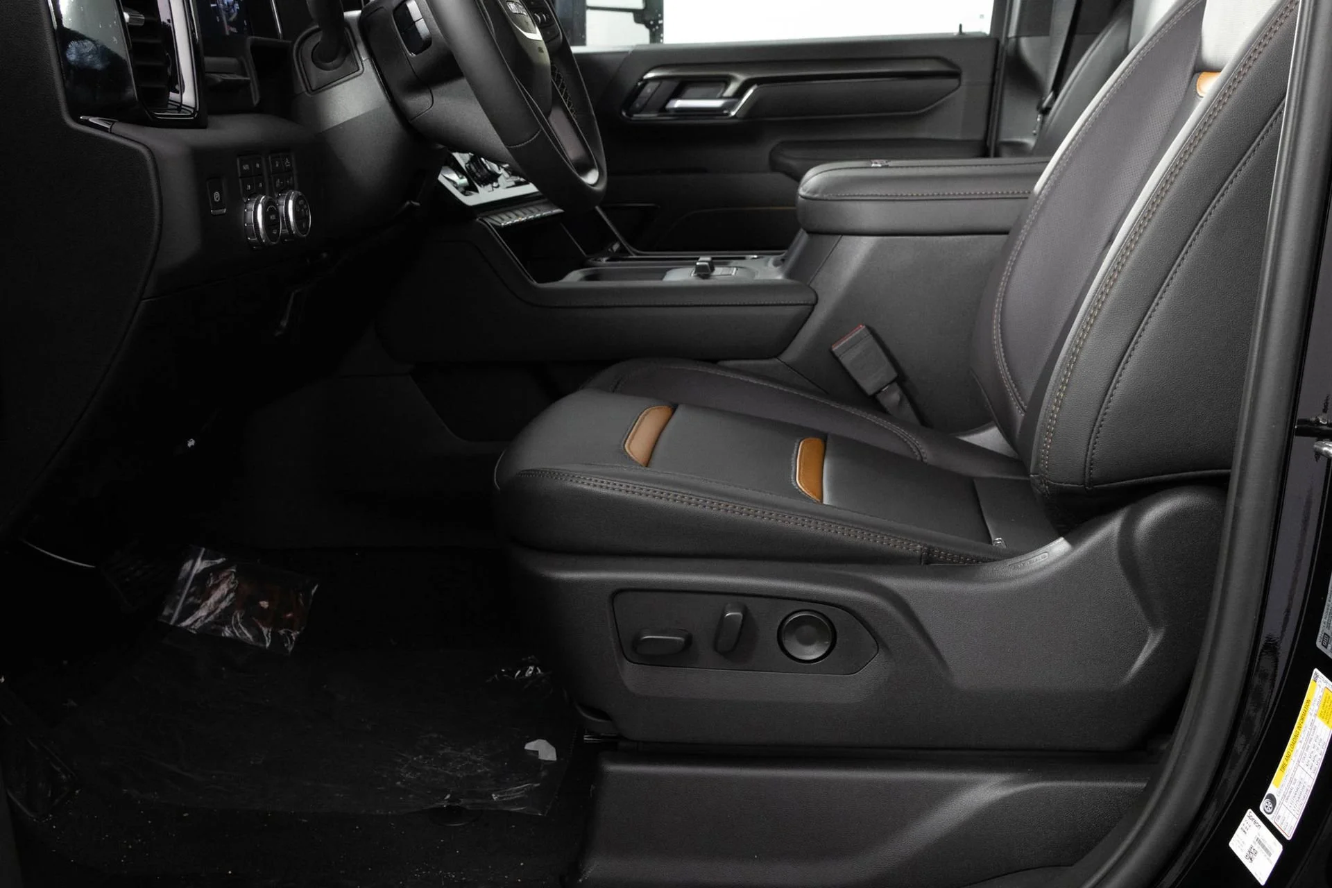 New 2026 Onyx Black GMC AT4 image 5