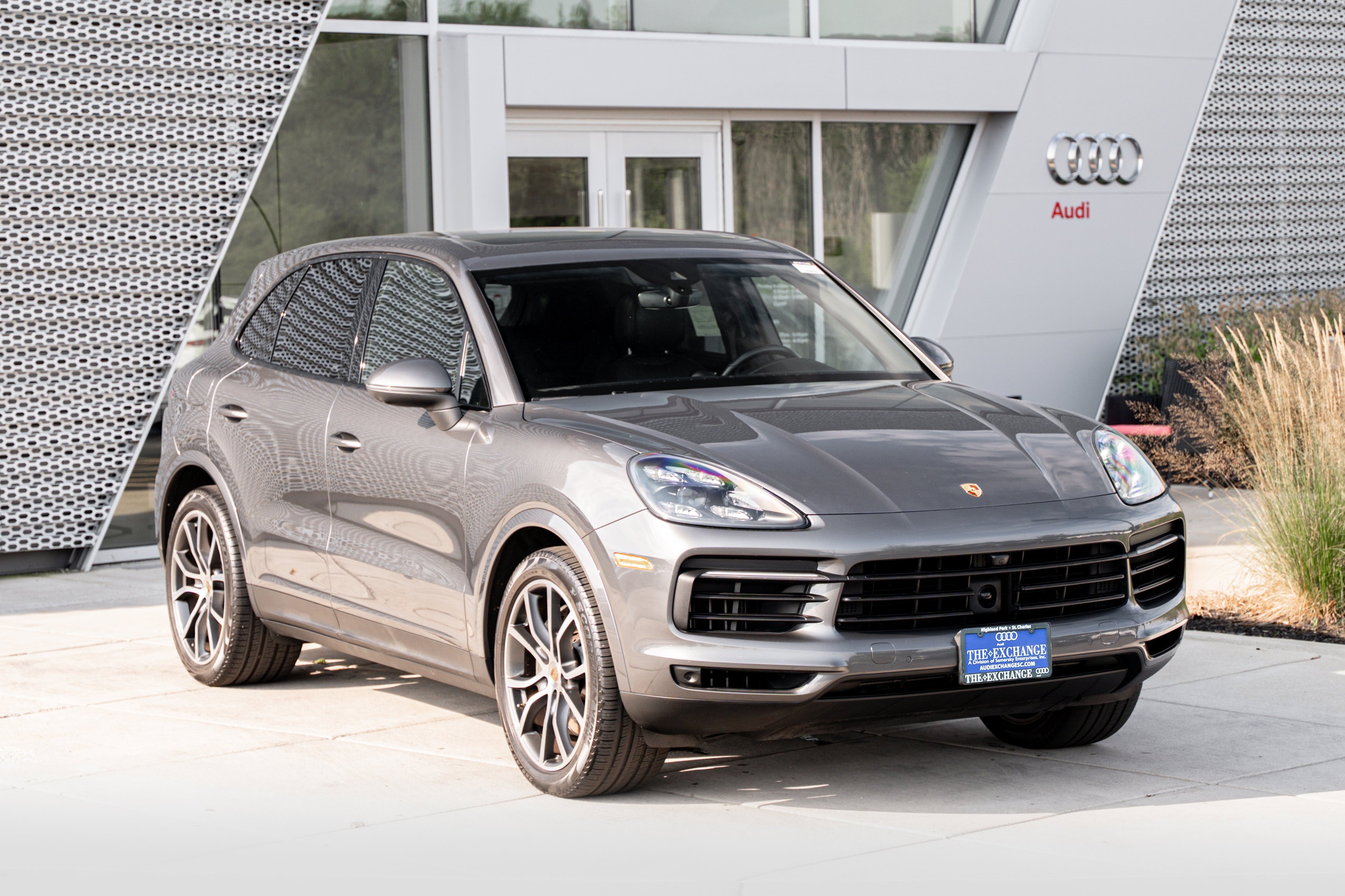 Used 2019 Quartzite Metallic Porsche S image 2