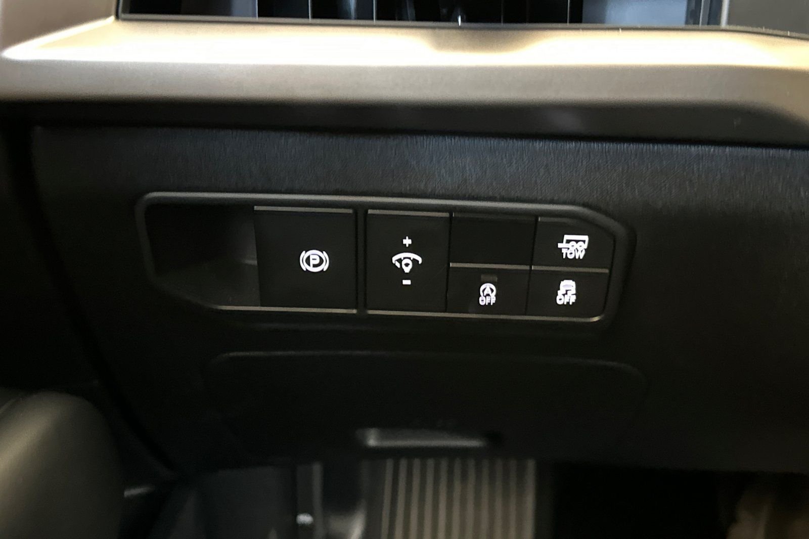 Used 2027 Gray Kia LX image 32