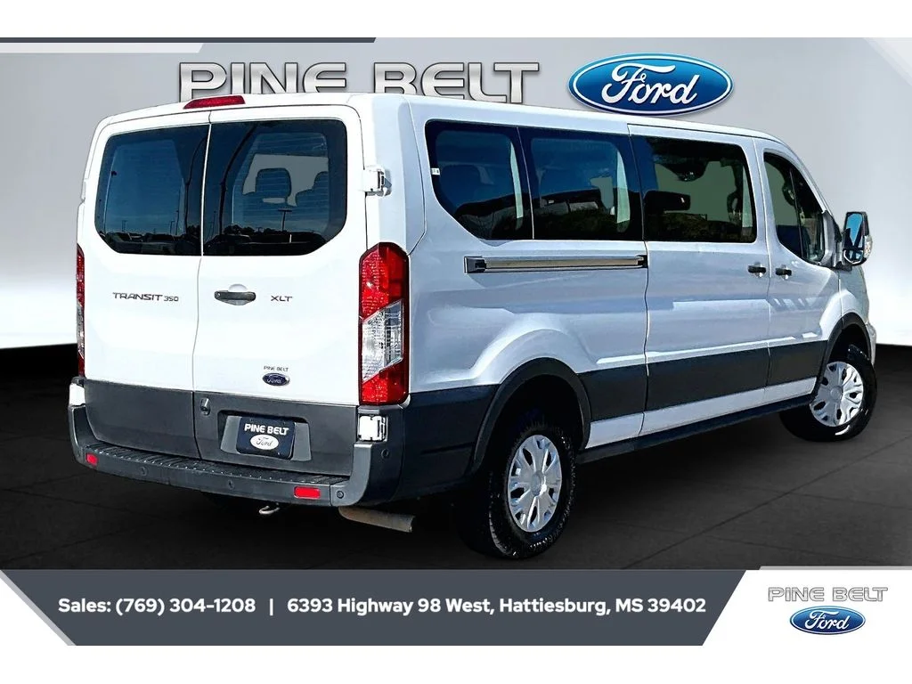 Used 2022 Oxford White Ford XLT image 11