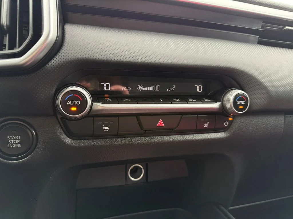 Used 2025 Wind Chill Pearl Mazda 2.5 S Preferred Package image 29