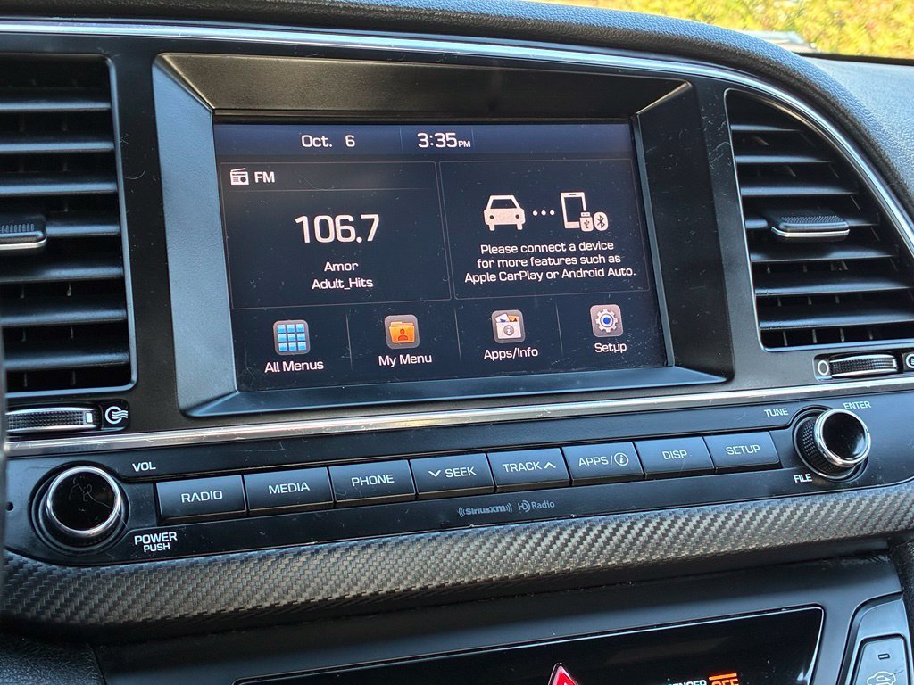 Used 2017 Red Hyundai Sport image 9