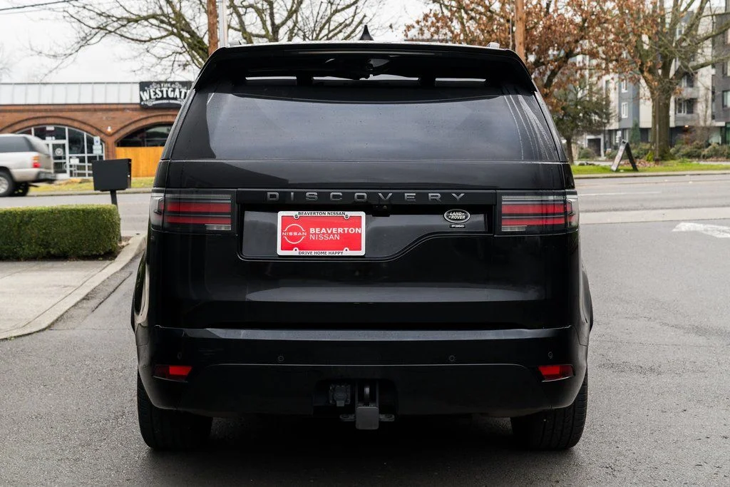 Used 2021 Black Land Rover S R-Dynamic image 5