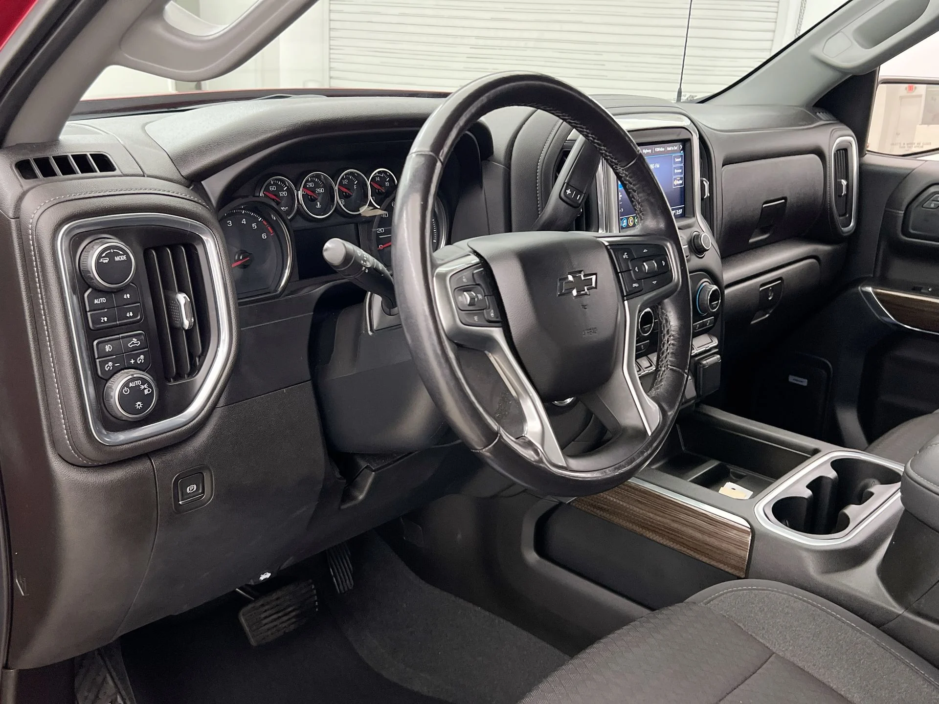 2021 Chevrolet Silverado 1500 RST - Photo 7