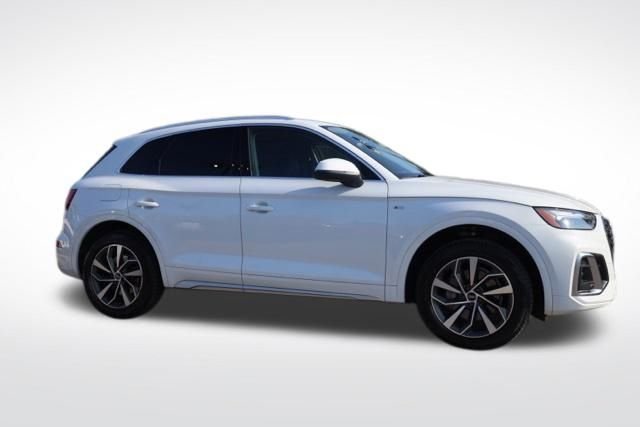 Used 2023 Glacier White Metallic Audi 45 S line Premium image 14