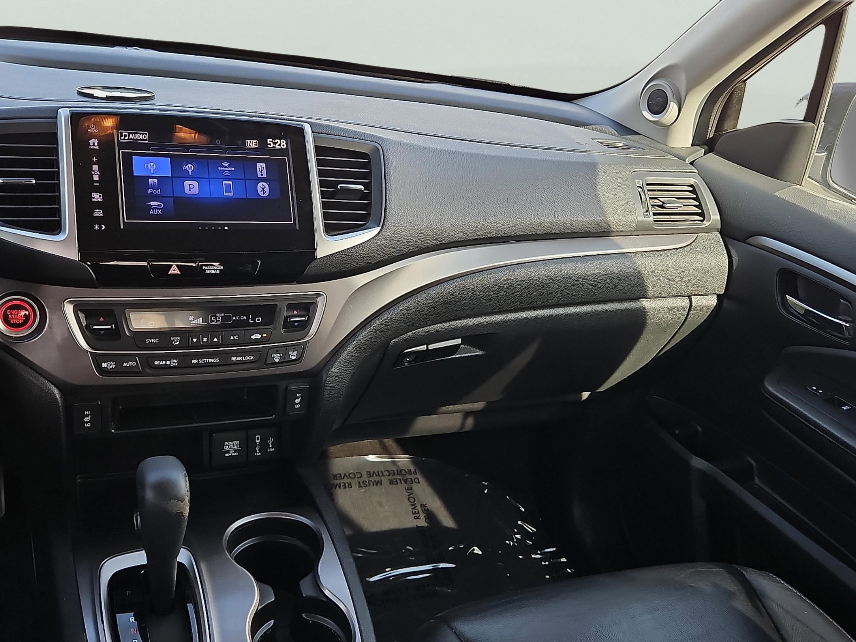 Used 2017 Modern Steel Metallic Honda EX-L image 15