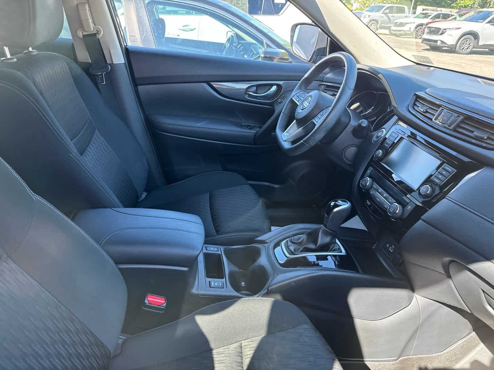 Used 2019 CASPIAN BLUE ME Nissan SV image 4