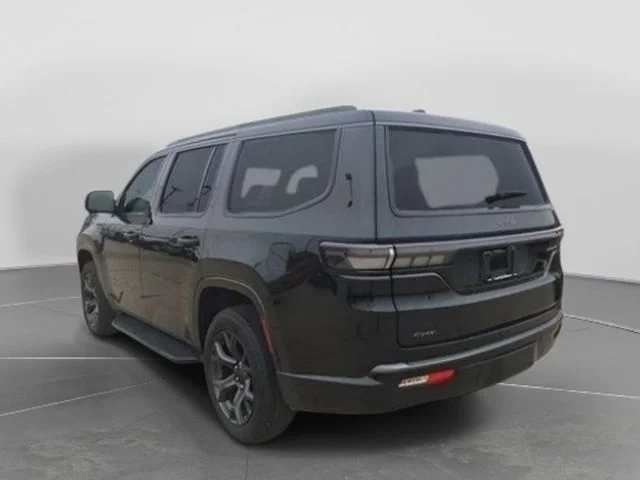 New 2026 High Gloss Black Exterior Paint Jeep Limited Altitude image 8