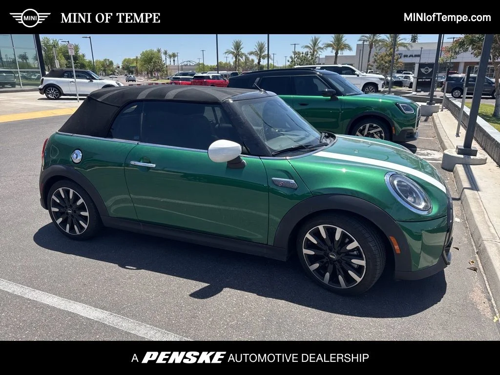 2022 MINI Convertible Cooper S's photo