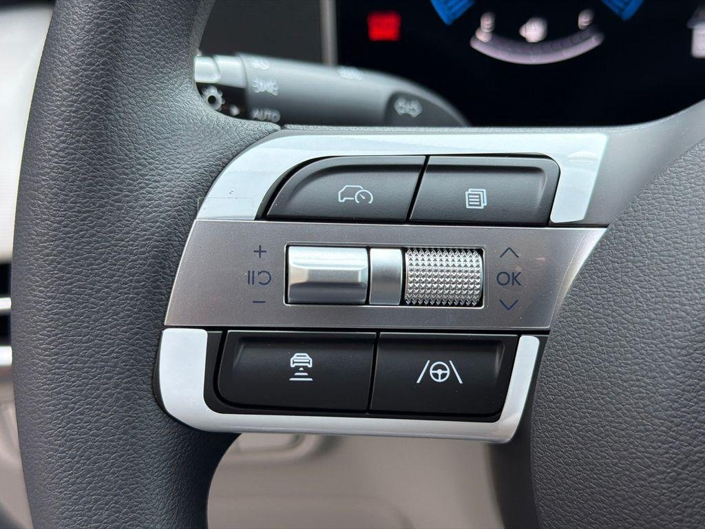 New 2026 Gray Hyundai SE FWD image 24