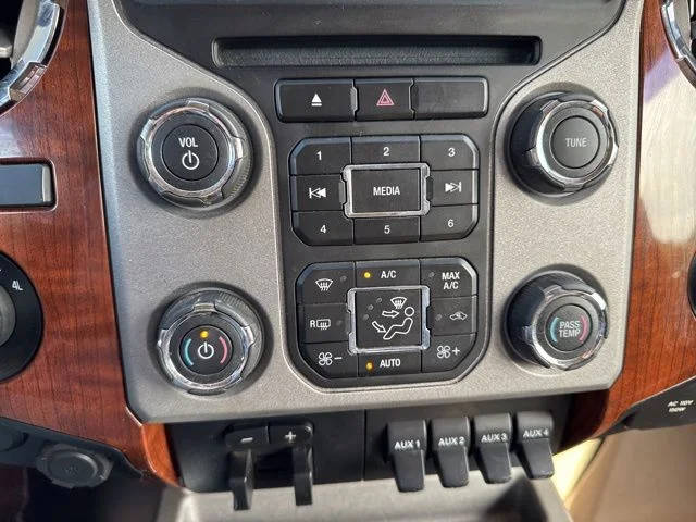 Used 2016 Green Ford King Ranch image 21