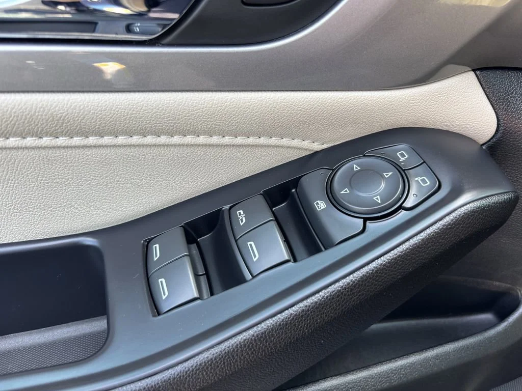 Used 2022 Northsky Blue Metallic Chevrolet LT Leather image 15
