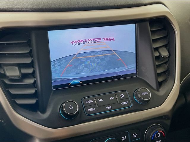 2017 GMC Acadia Denali - Photo 19
