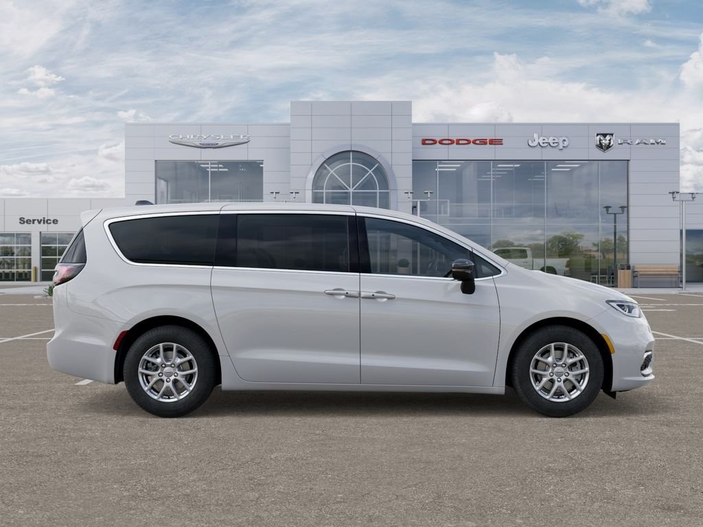 New 2026 Bright White Clearcoat Chrysler Select image 22