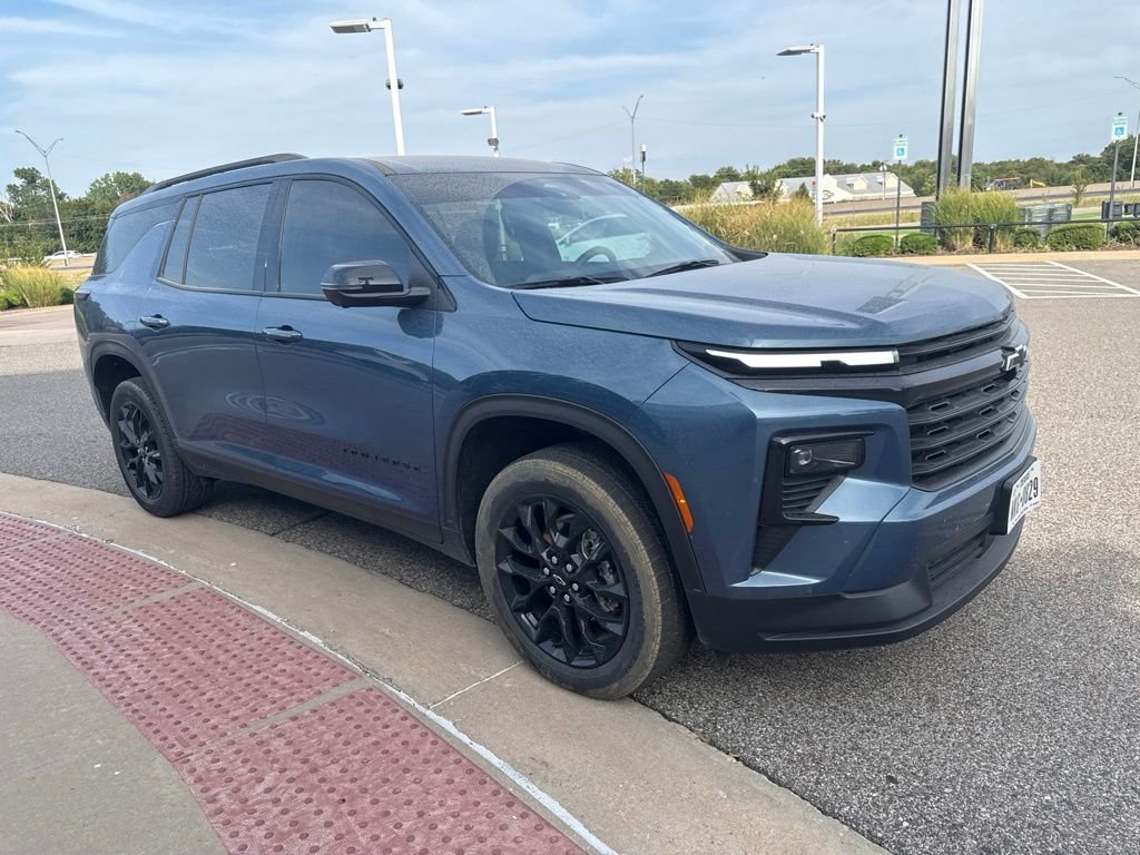 Used 2025 Blue Chevrolet LT image 2