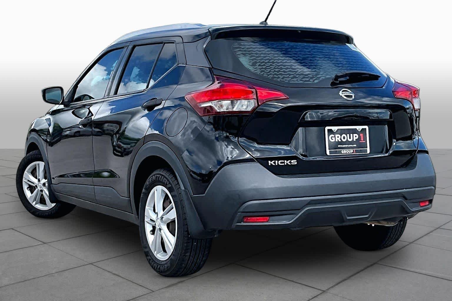 Used 2019 Super Black Nissan S image 12