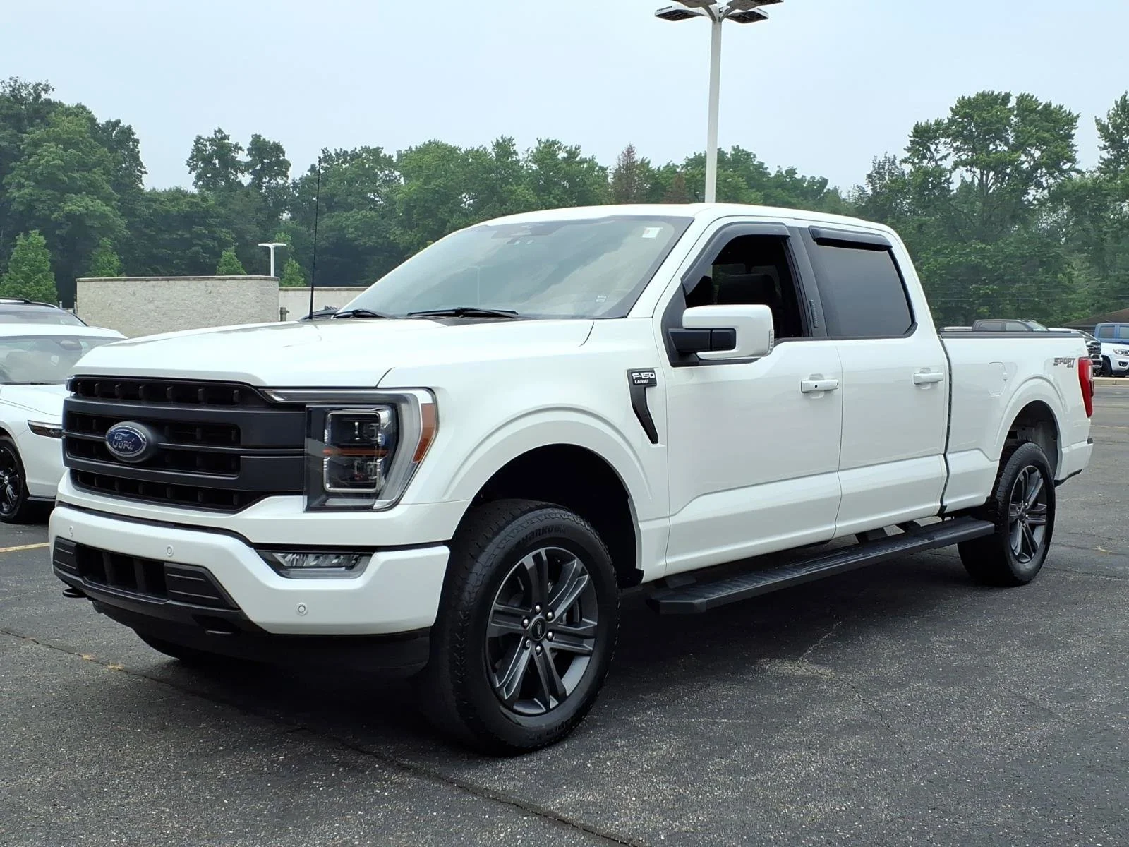 Used 2023 White Metallic Ford LARIAT image 3
