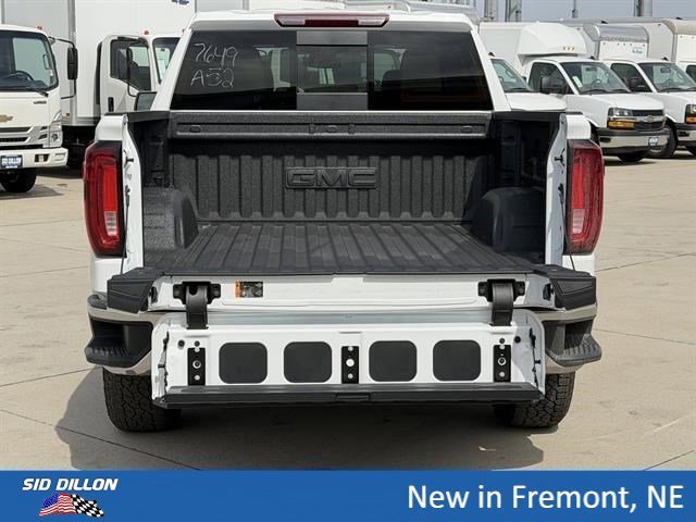 New 2026 Summit White GMC SLT image 5