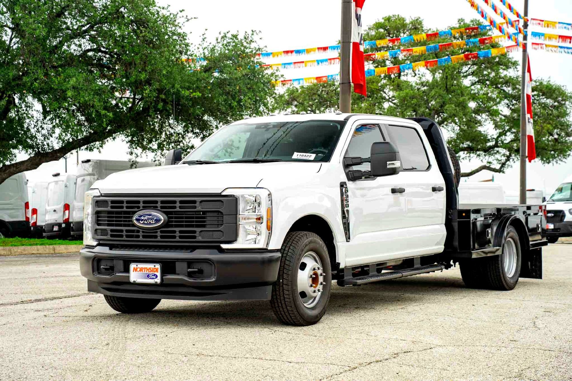 New 2026 Oxford White Ford XL image 7