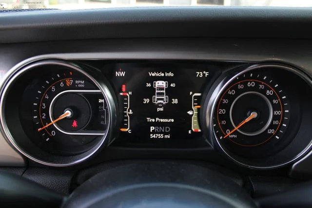 Used 2020 Red Jeep Unlimited Sahara image 11