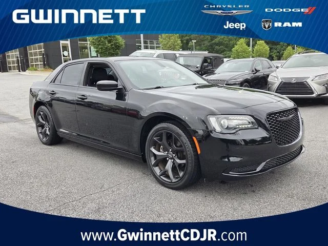 2021 Chrysler 300
