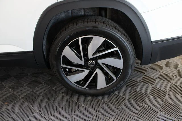2026 Volkswagen Atlas SE w/Tech - Photo 21