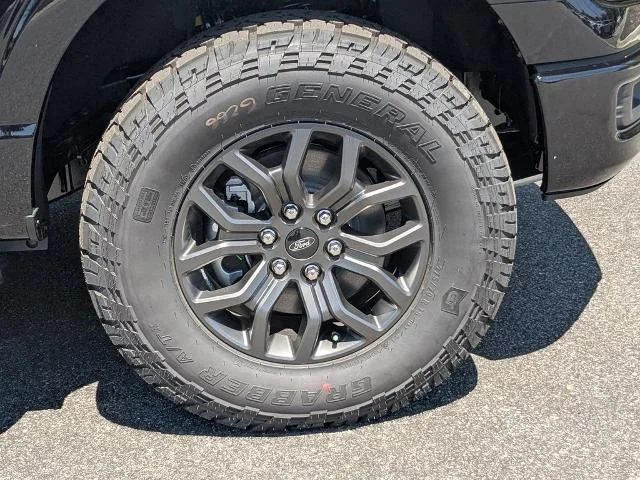 New 2026 Agate Black Metallic Ford Tremor image 42