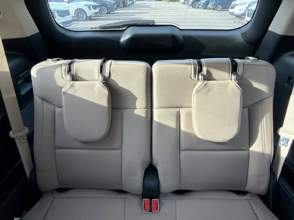 Used 2024 Green Ford Limited image 23