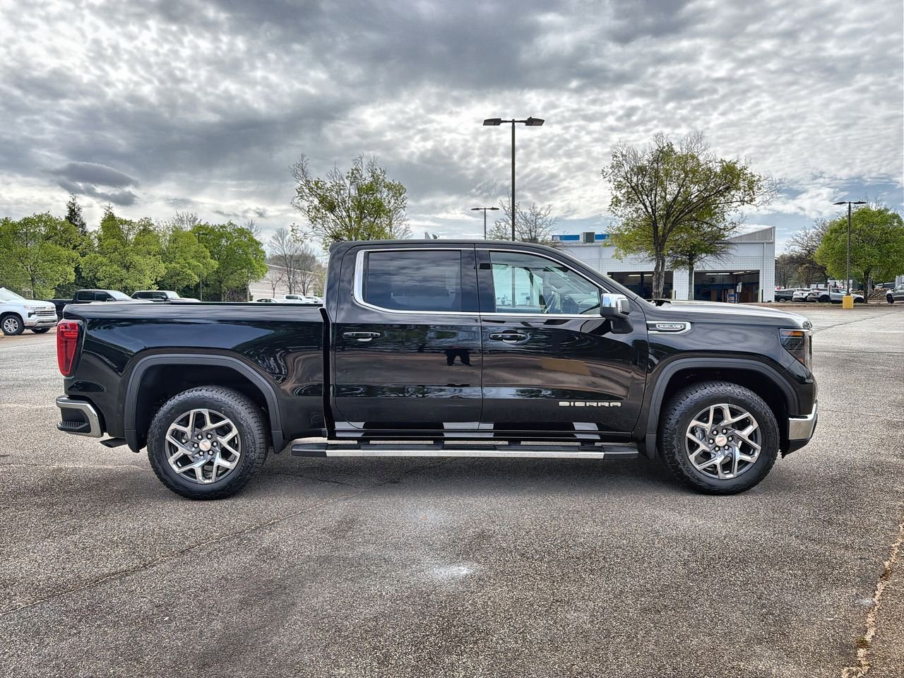 New 2026 Onyx Black GMC SLE image 9