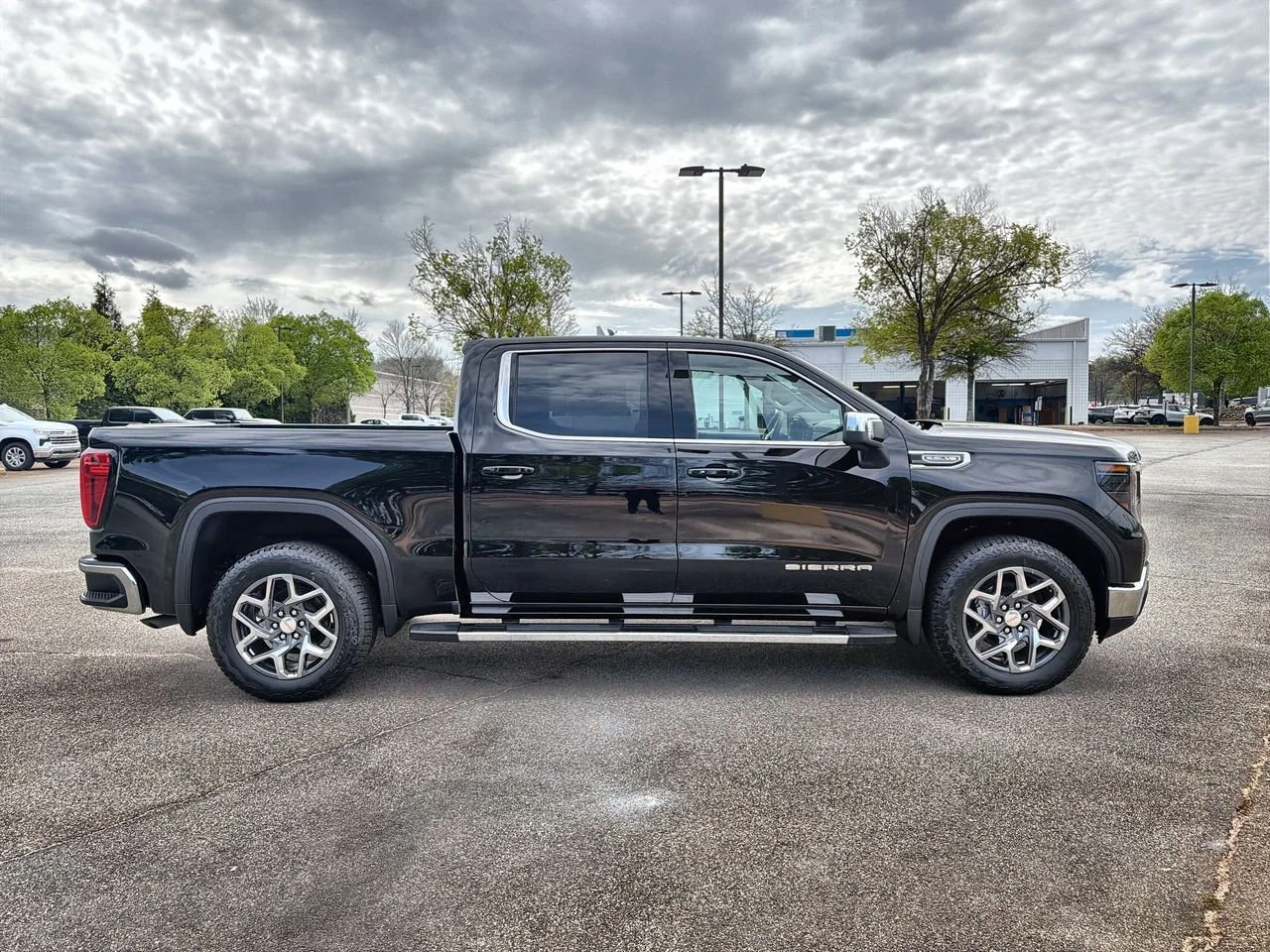 New 2026 Onyx Black GMC SLE image 9