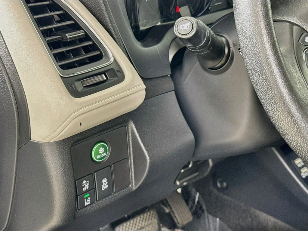 Used 2022  Honda EX-L image 10