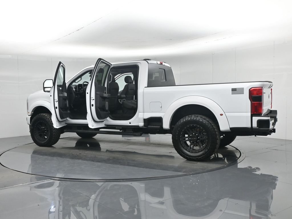 New 2026 Oxford White Ford Lariat image 37