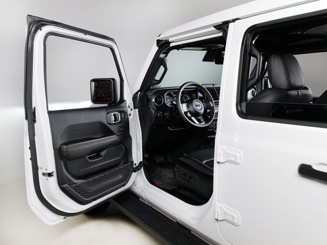 Used 2024 Bright White Clearcoat Jeep Sahara image 26