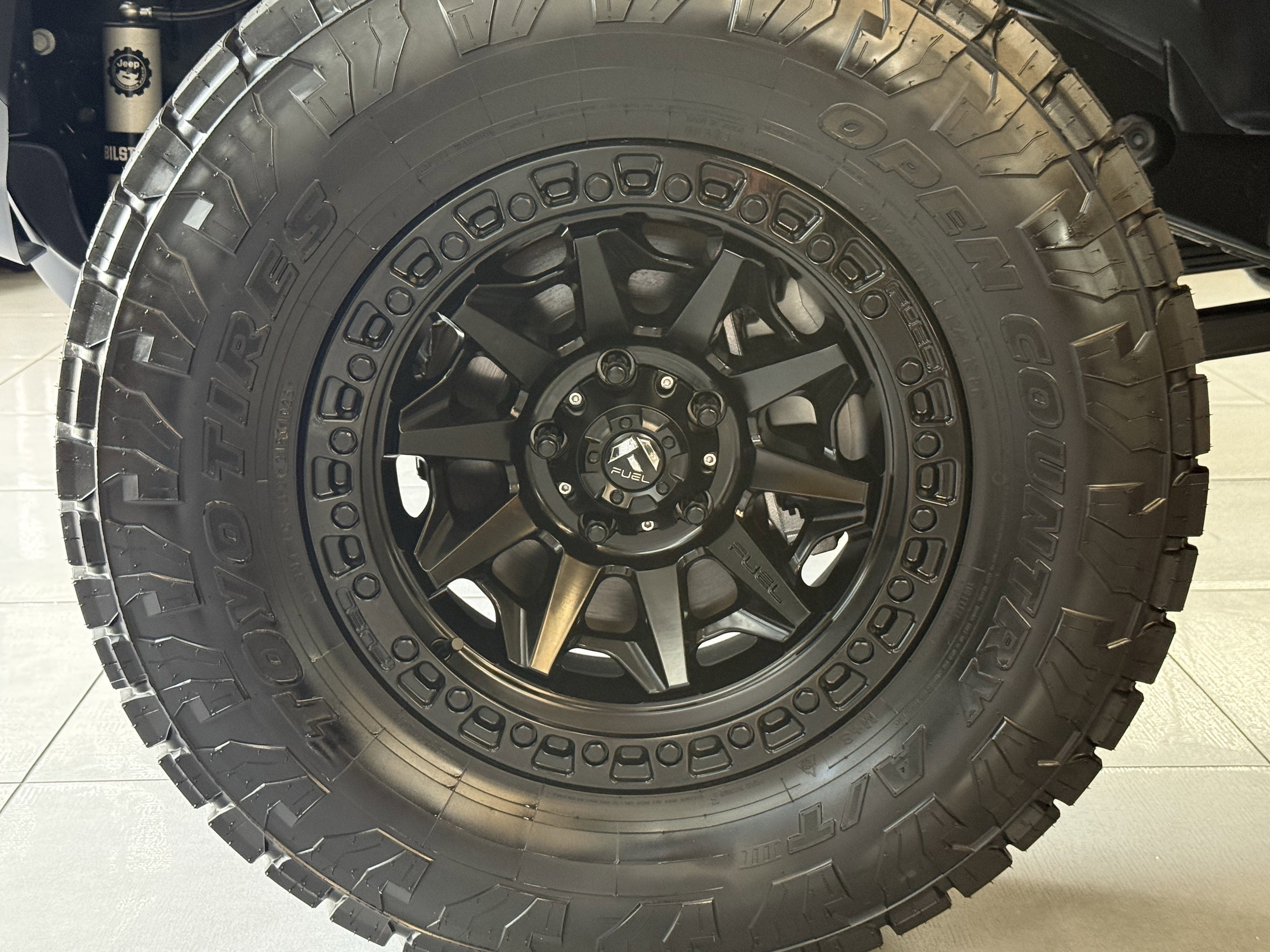 New 2026 Hydro Blue Pearl-Coat Exterior Paint Jeep Sport image 8