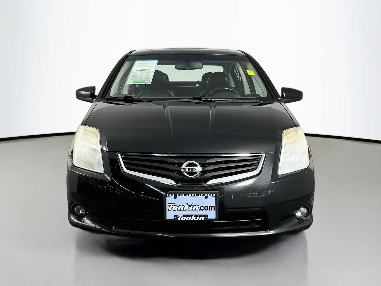 Used 2011 Black Nissan 2.0 SL image 2