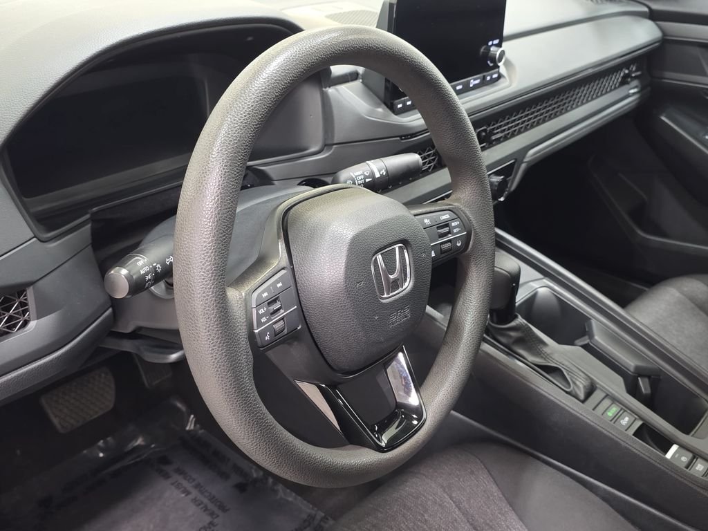 Used 2023 White Honda LX image 14