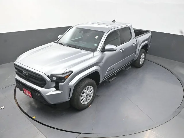 Used 2026 Silver Toyota SR5 image 25