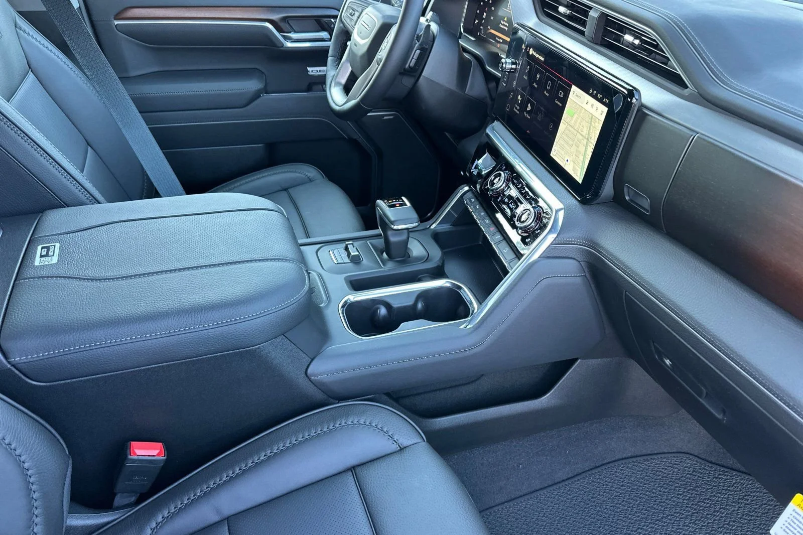 2026 GMC Sierra 1500 Denali - Photo 14