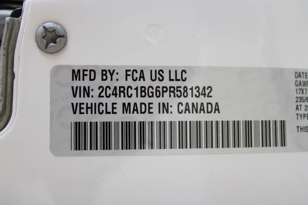 Used 2023 White Chrysler Touring L image 33