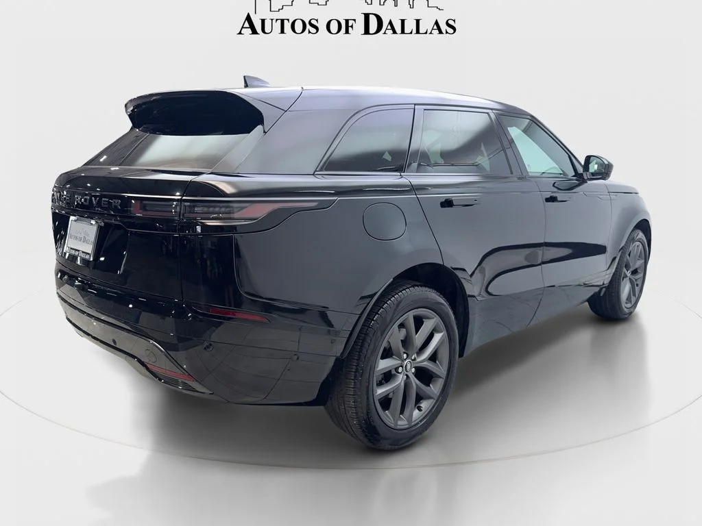 Used 2026 Black Land Rover Dynamic SE image 7