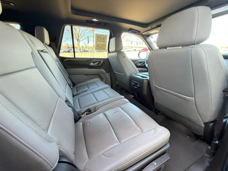 Used 2021 Silver Chevrolet Z71 Sport Utility 4D image 27