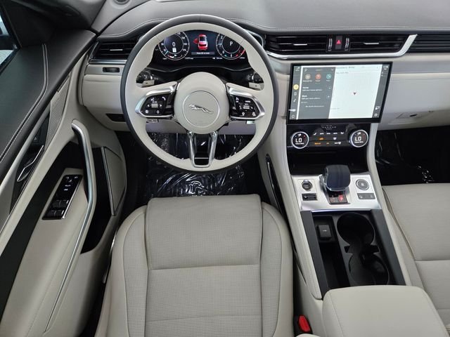 2025 Jaguar F-PACE R-Dynamic S - Photo 12