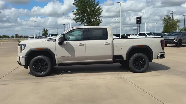 2026 GMC Sierra 2500HD AT4 - Photo 5