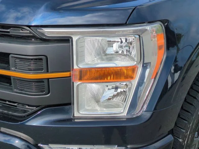 Used 2022 Blue Ford Tremor image 9