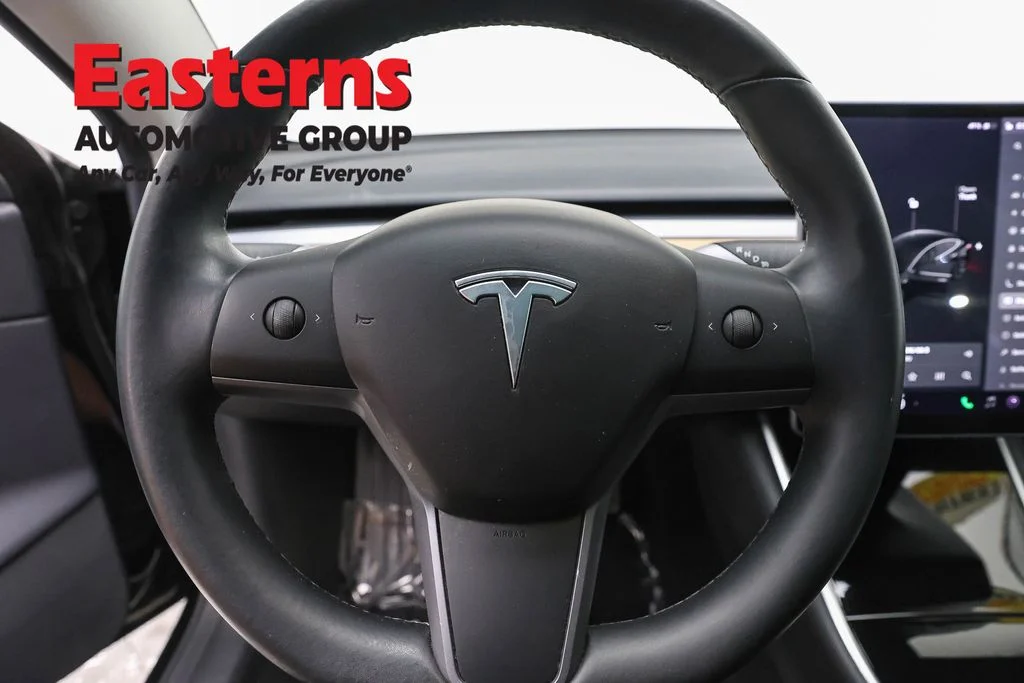 Used 2018 Black Tesla Long Range image 10