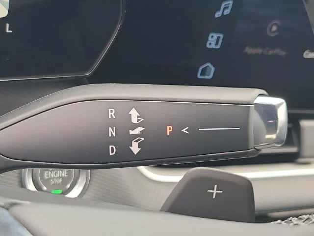 New 2027 Summit White Chevrolet LT image 33