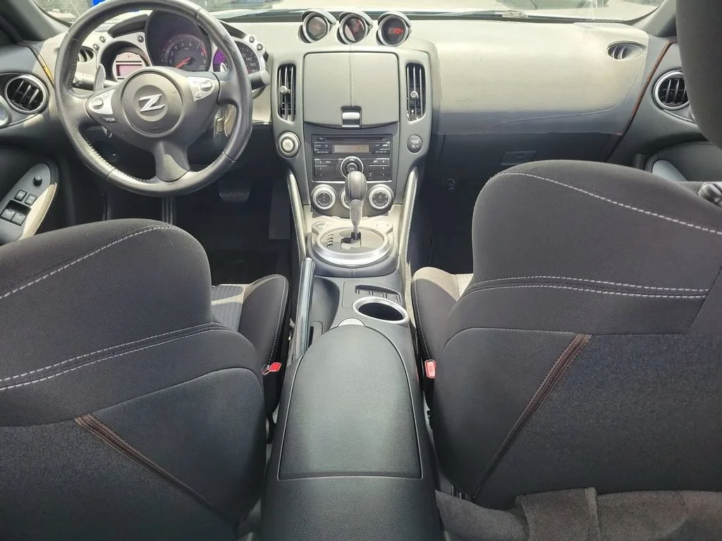 Used 2011 Gray Nissan 2dr Cpe Auto image 17